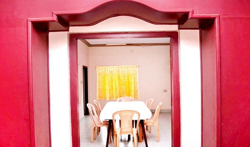 Hotel Budget Room In Pulpally By Guesthouser 9