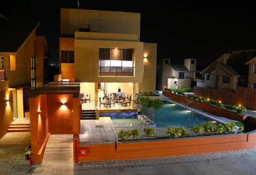 Arte Royal Castle Resort Rajkot 5