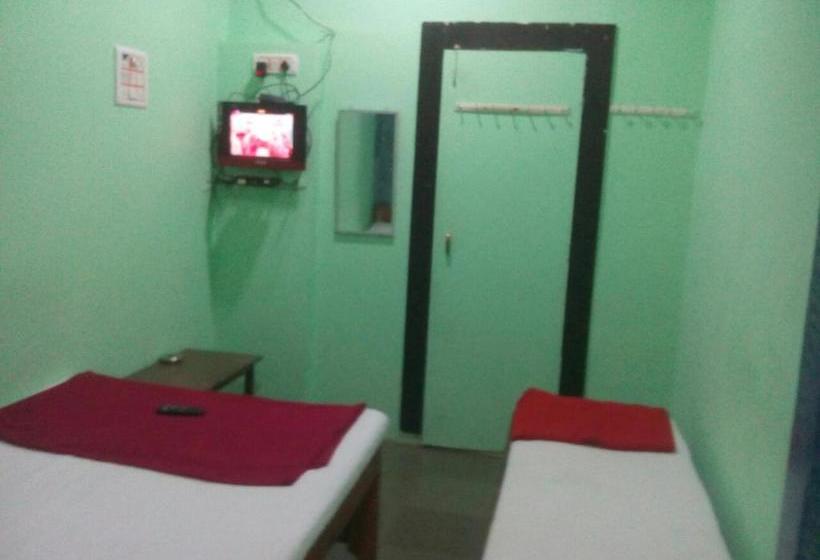 Hotel Central Guest House 4