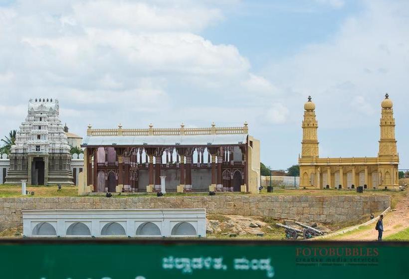 Hotel Golden Chariot Pride Of The South 14