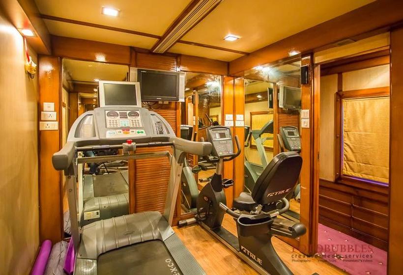 Hotel Golden Chariot Pride Of The South 2