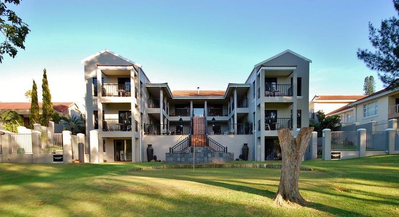 Bed and Breakfast Fourteenth Green Guest Lodge