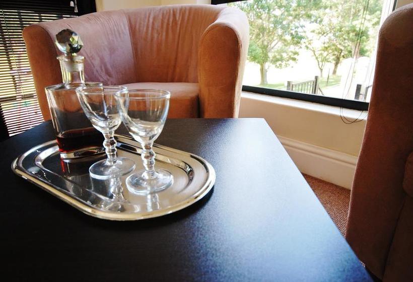 Bed and Breakfast Fourteenth Green Guest Lodge 6