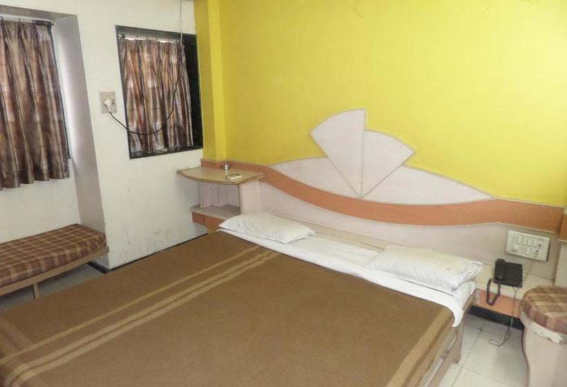 Hotel Deepali Executive 11