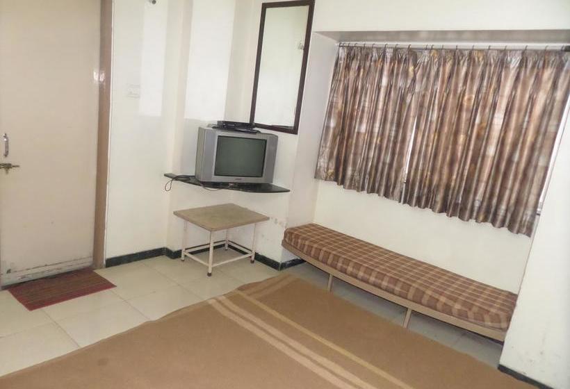 Hotel Deepali Executive 14