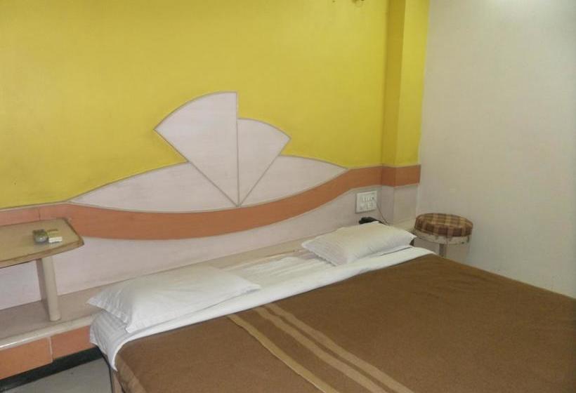 Hotel Deepali Executive 3