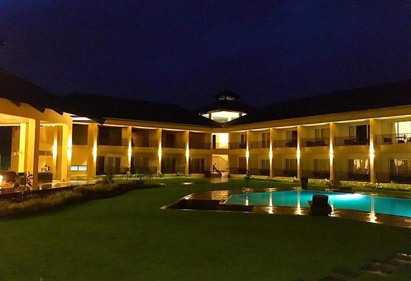 Resort Tropical Retreat 3