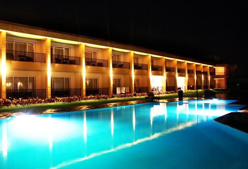 Resort Tropical Retreat 9