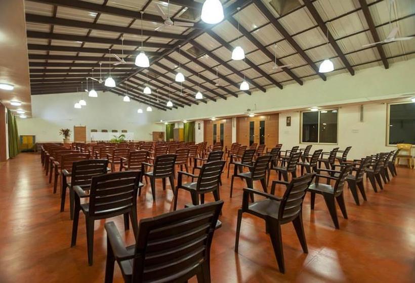 Hotel Qik Stay @ Grand Garden Resort 6