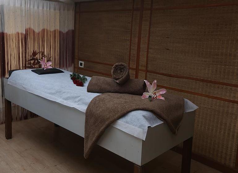 Mystic Valley Resort 12