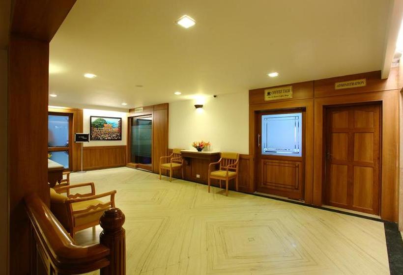 Hotel Pooram International 1