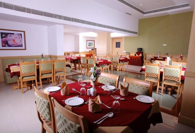 Hotel Pooram International 12