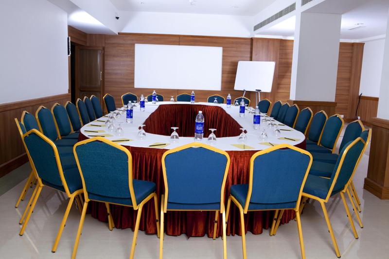 Hotel Pooram International 16