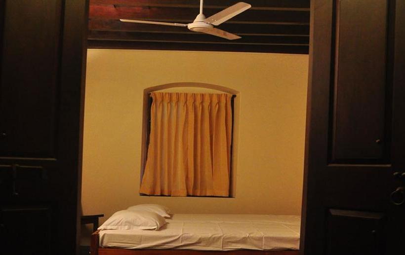 Bed and Breakfast Wariyam Heritage 4