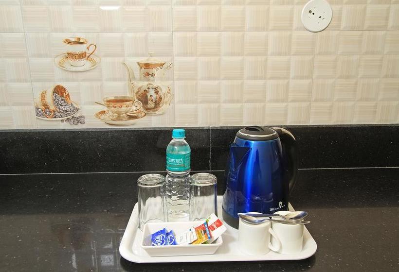 Bed and Breakfast Tranzotel Bangalore Airport 5