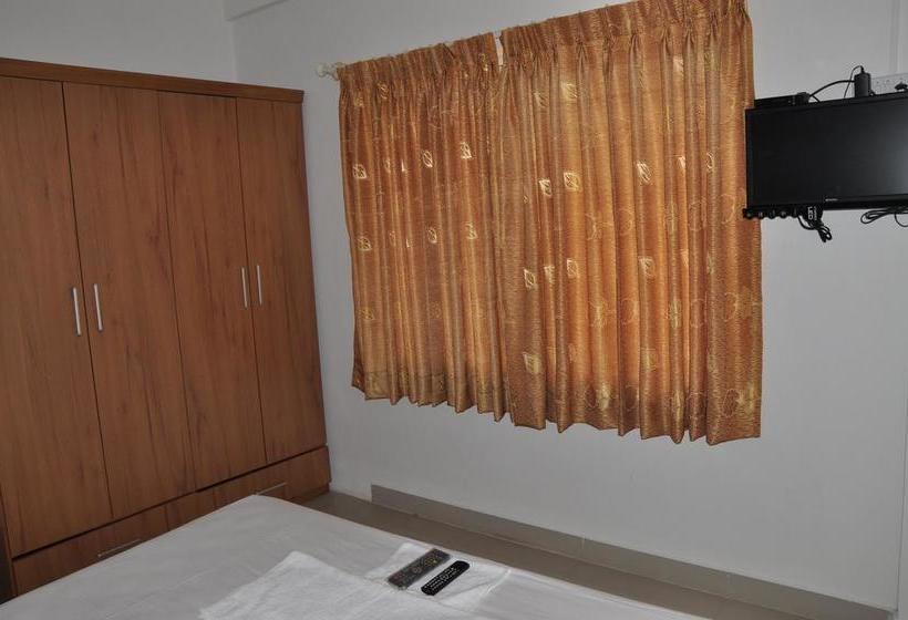 Hotel Airport Gateway 17