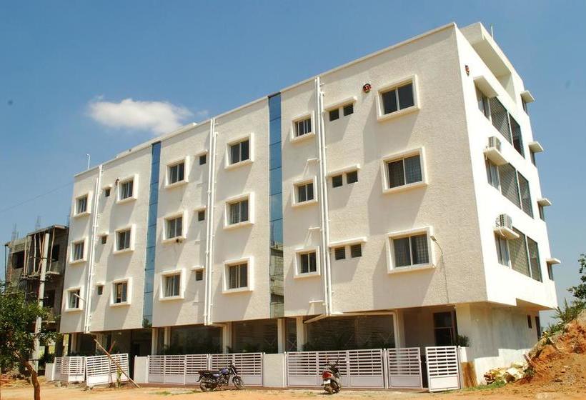 Hotel Airport Ac Suites 7