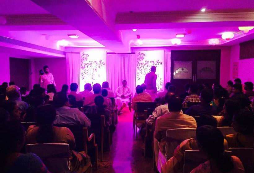 Hotel Mothimahal Kerala