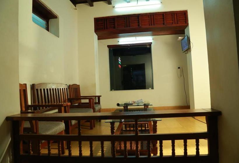 Hotel Gurukripa Heritage 14