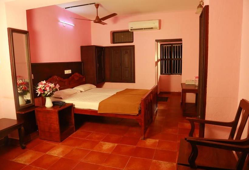 Hotel Gurukripa Heritage 3