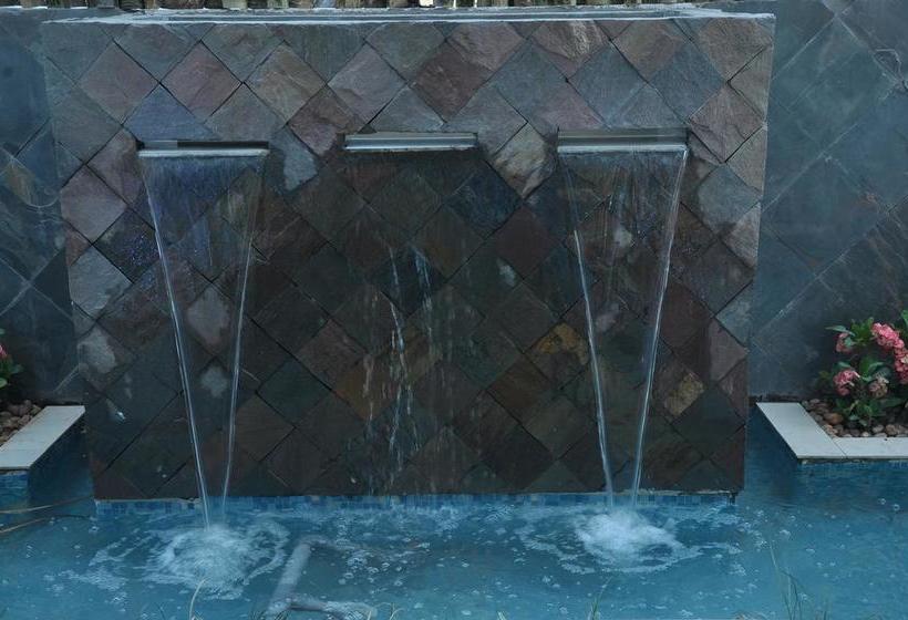 Hotel Niya Regency 4