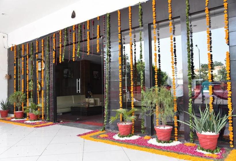 Hotel Rishabh 5