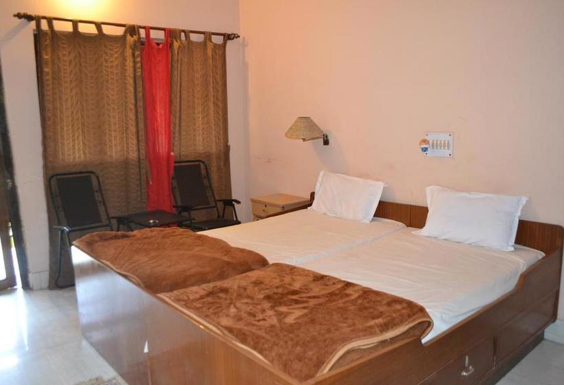 Hotel Bandhavgarh365 2