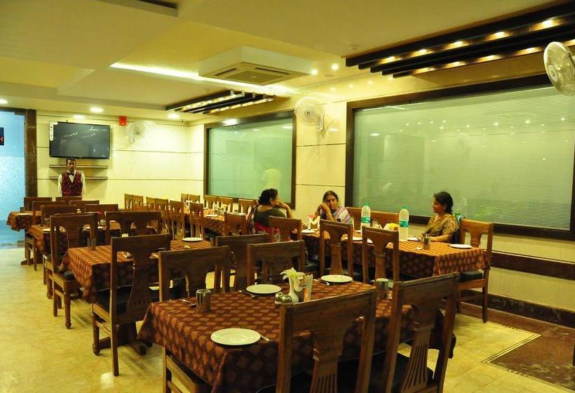 Hotel Basera Brij Bhoomi Vrindavan 7