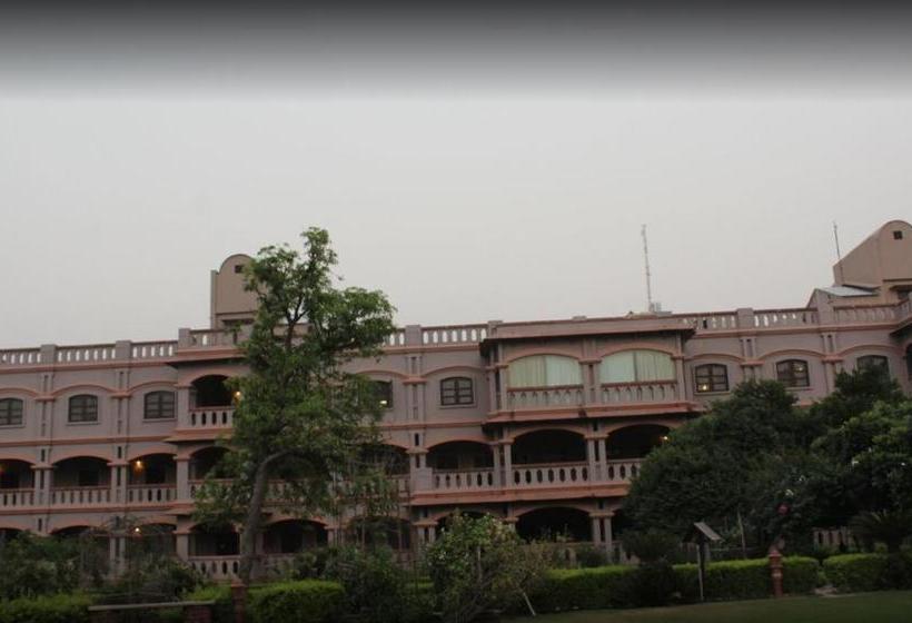 Hotel Mvt Guesthouse & Restaurant 18