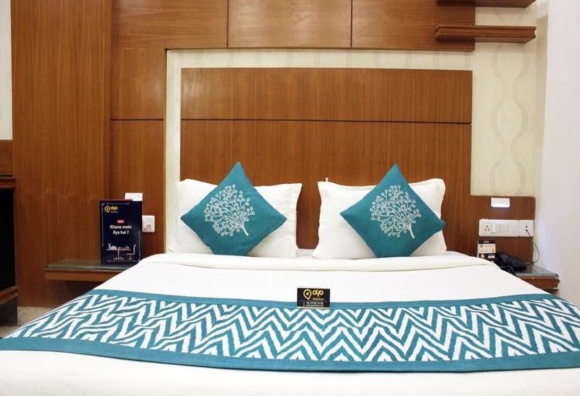 Hotel Oyo Premium Parikrama Marg 13