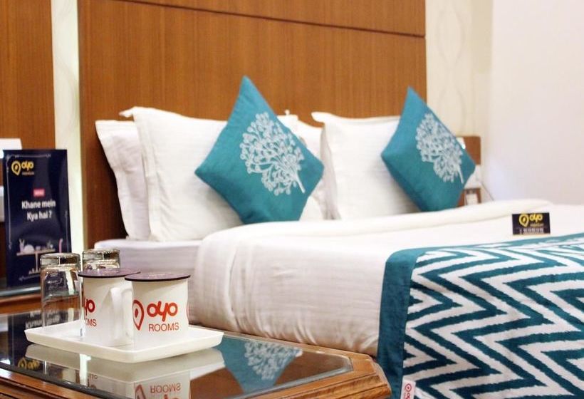 Hotel Oyo Premium Parikrama Marg 14
