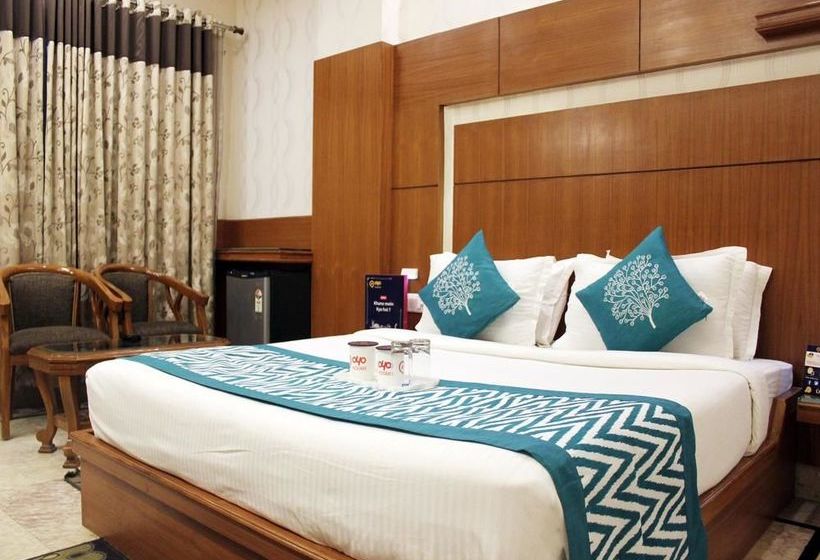 Hotel Oyo Premium Parikrama Marg 5