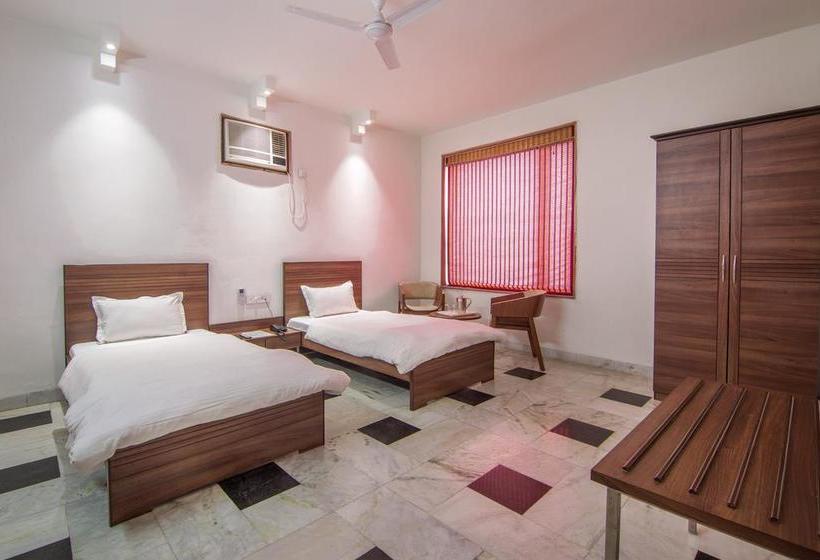 Hotel Bhakti Dhama 12