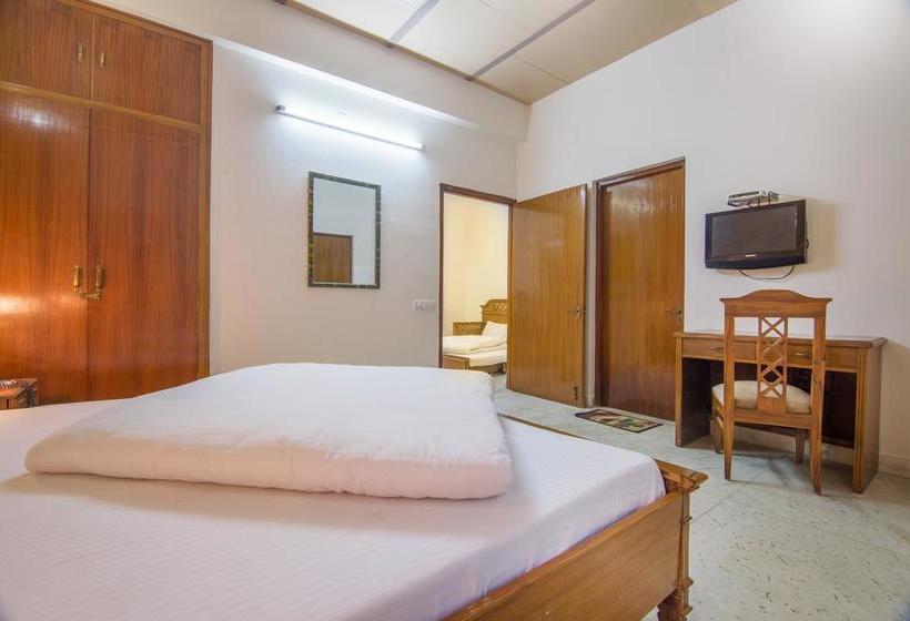 Hotel Bhakti Dhama 14