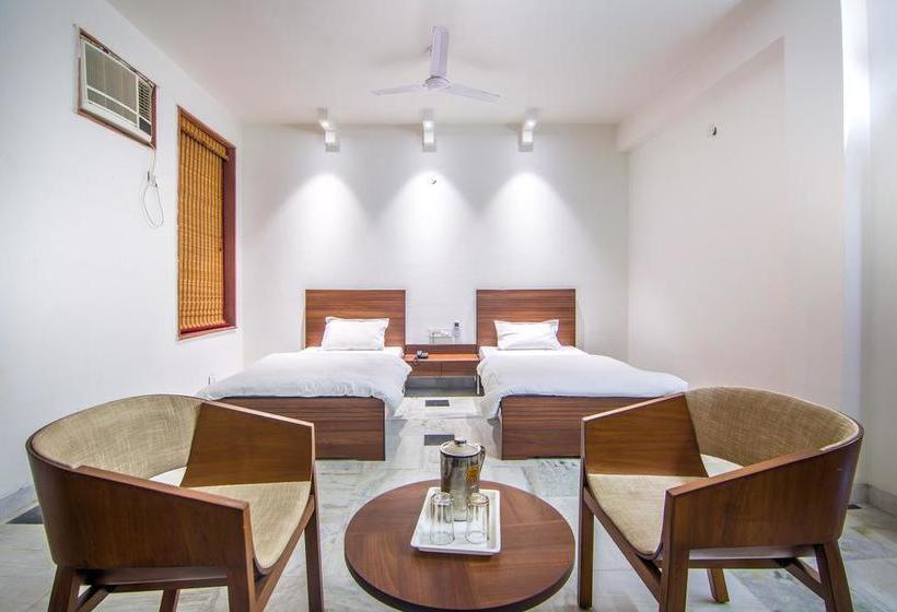 Hotel Bhakti Dhama 6
