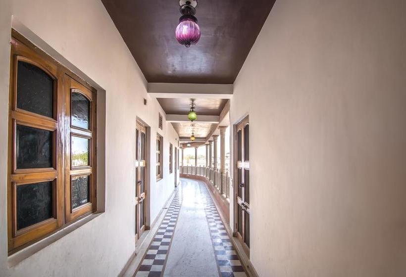 Hotel Bhakti Dhama 8