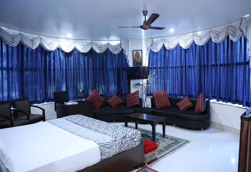 Hotel Vrinda Palace 10