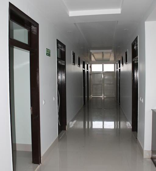 Hotel Vrinda Palace 17