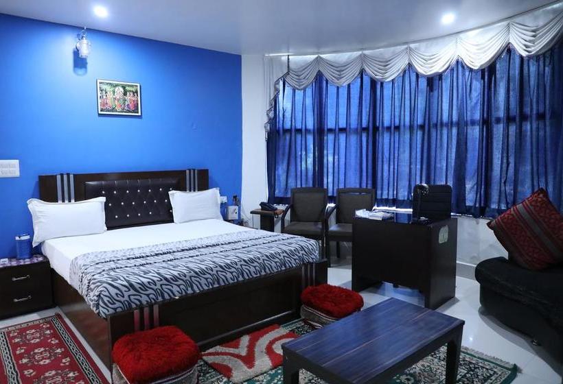 Hotel Vrinda Palace 9