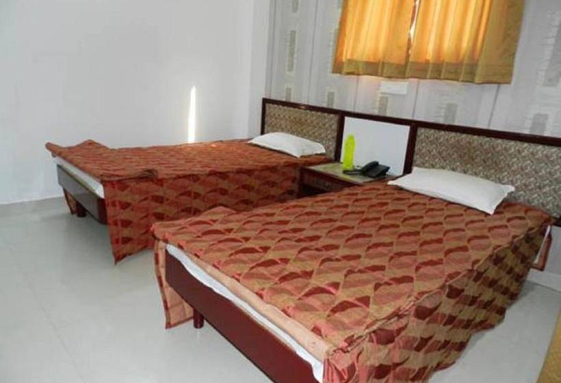 Hotel Shri Krishna Dham 12