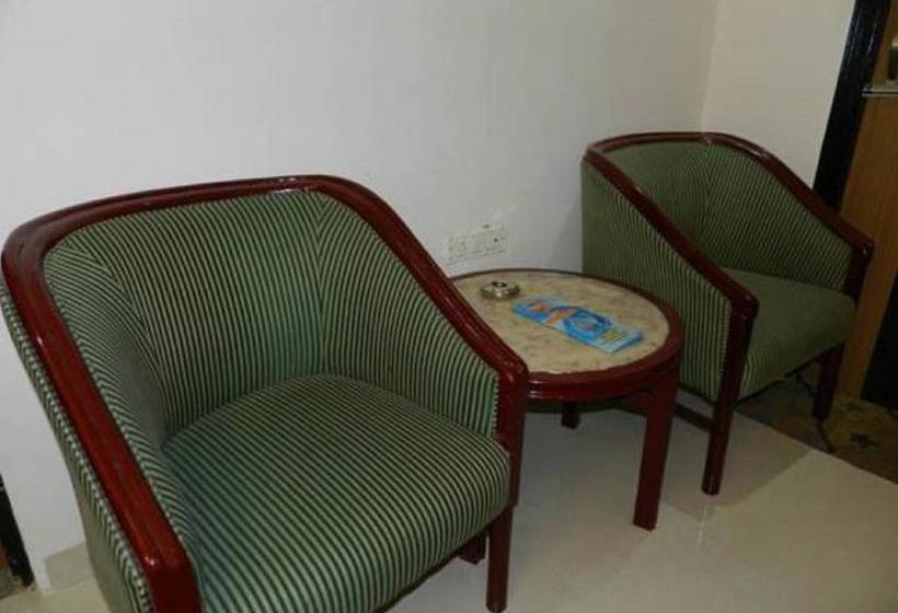 Hotel Shri Krishna Dham 13