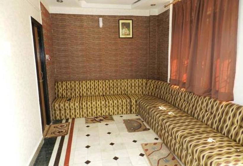 Hotel Shri Krishna Dham 14