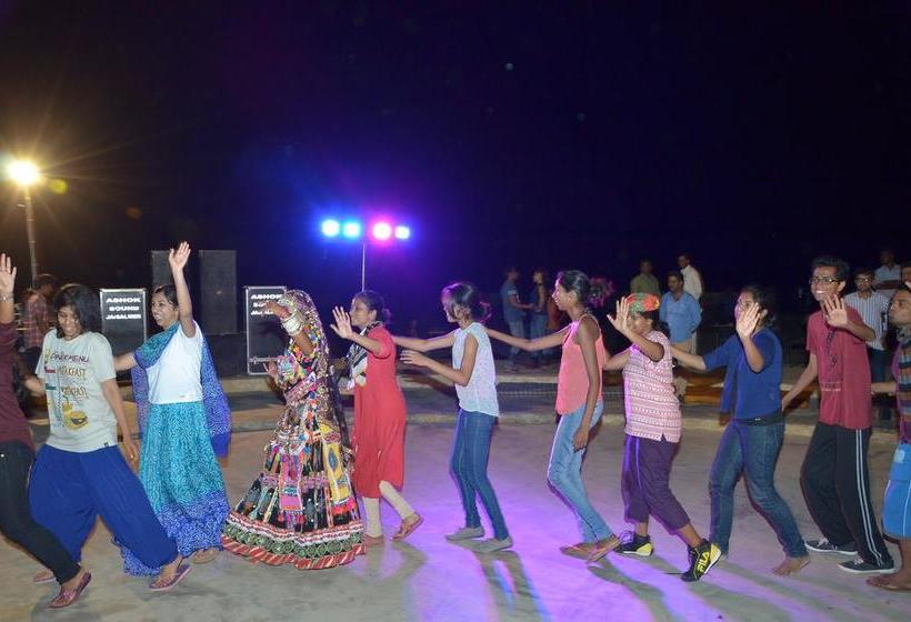 Resort Abu Safari Desert Camp 8