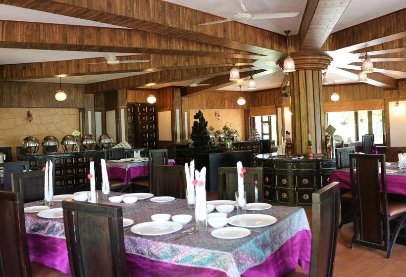 Resort The Lake Village 5