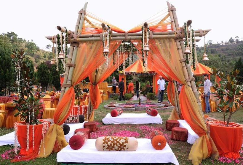 Resort The Lake Village 7