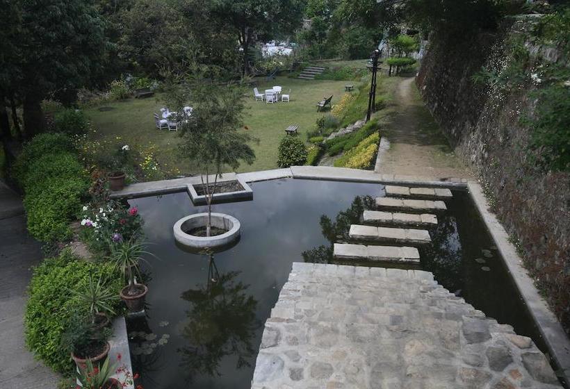 V Resorts Monolith 10