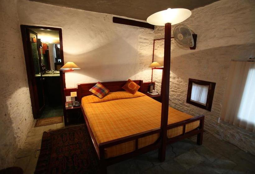 V Resorts Monolith 14