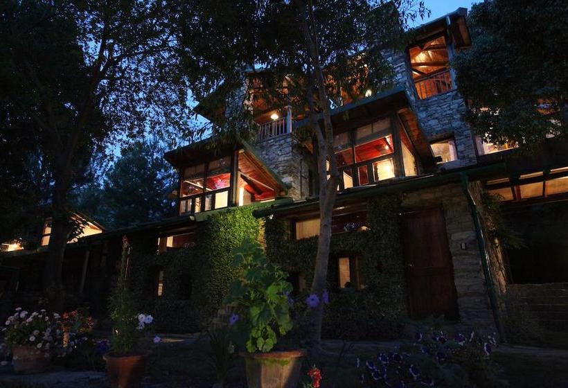 V Resorts Monolith 6