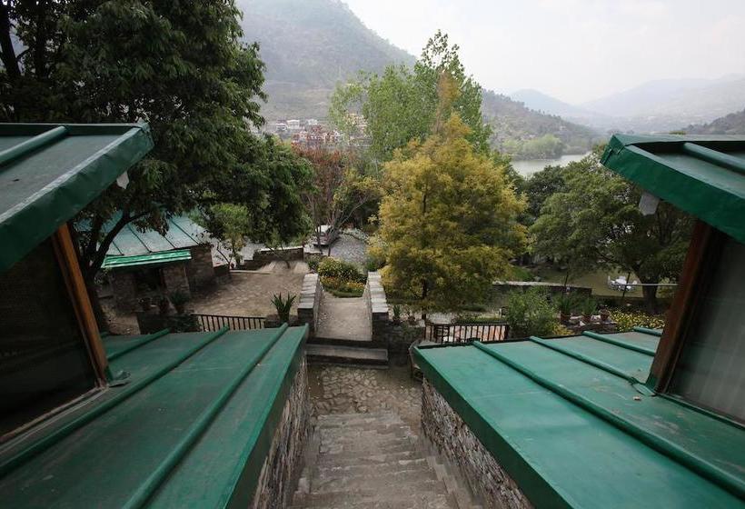 V Resorts Monolith 7