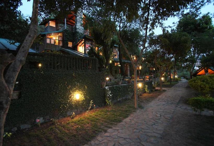 V Resorts Monolith 9